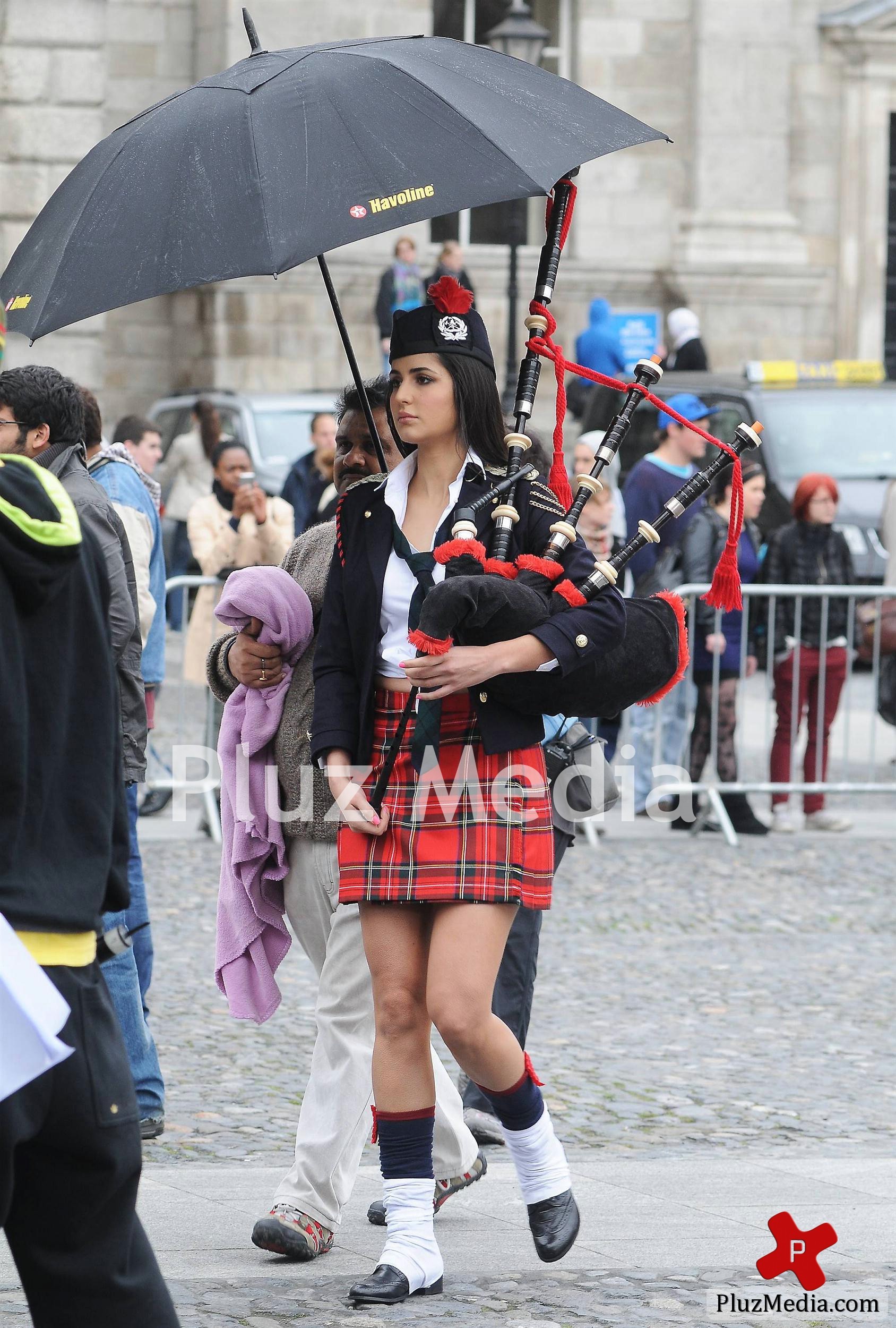 A dance scene is filmed on the set of the movie 'Ek Tha Tiger' | Picture 99903